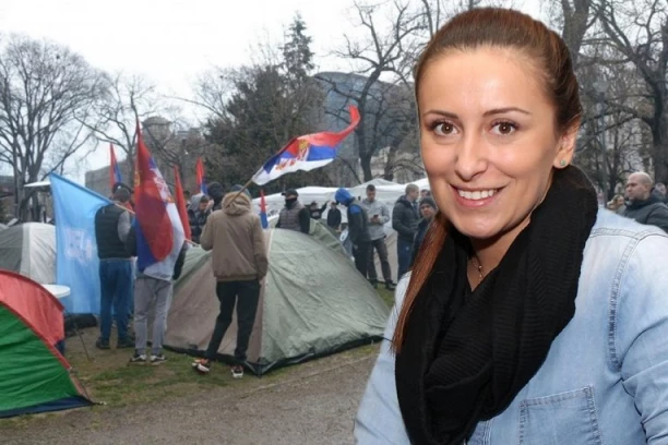 PROSLAVLJENA REPREZENTATIVKA SRBIJE STALA UZ STUDENTE: Lično se uverila kako žive u Pionirskom parku (VIDEO)