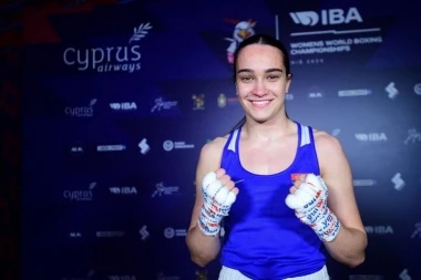 BRAVO! Sara Ćirković osigurala prvu medalju u istoriji za ženski srpski boks na Svetskim šampionatima