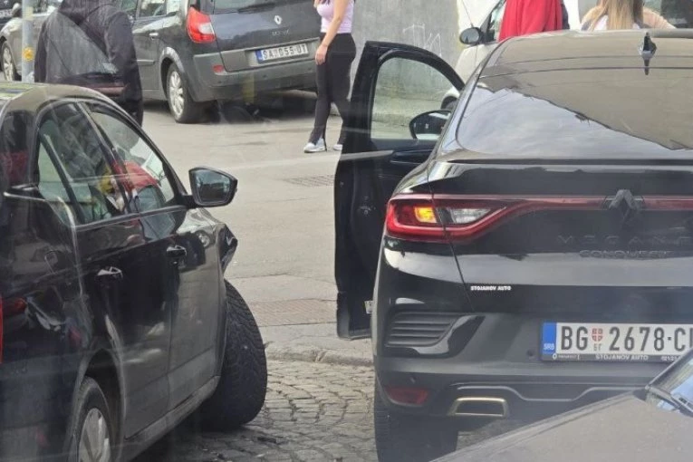 UDES KOD DUŠANOVCA: Sudarila se dva automobila - STVARAJU SE GUŽVE! (FOTO, VIDEO)