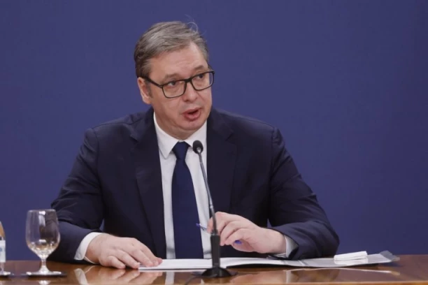 VUČIĆ O IZJAVI MARIJE VASIĆ: "Rekla je da se očekuje izlazak vojske na ulicu, ispitaćemo to"!