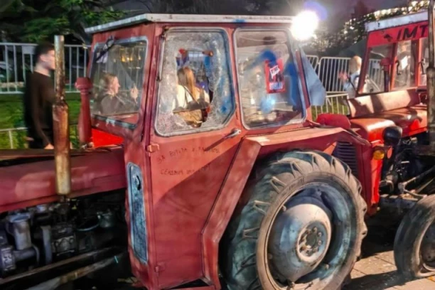 ČIST VANDALIZAM! Pogledajte stravične scene jutro nakon protesta - BLOKADERI NAPRAVILI HAOS KOD PIONIRSKOG PARKA! (VIDEO)