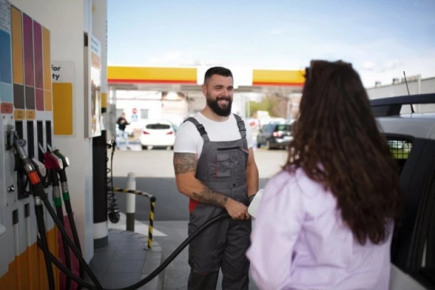 OSUĐEN RADNIK SA BENZINSKE PUMPE KOJI JE PROGANJAO ŽENU: Od života joj je napravio pakao