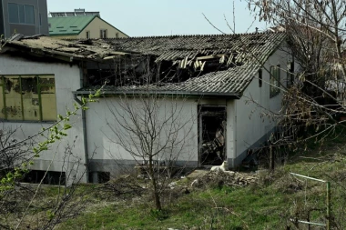 U SRBIJI U UTORAK DAN ŽALOSTI! Zbog tragedije i smrti više od 50 ljudi, zastave se spuštaju na pola koplja!