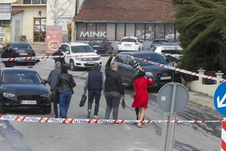 "IZGUBIO SAM DETE, MENI ŽIVOT VIŠE NE TREBA" Oglasio se očajni otac čija su deca bila u diskoteci: NISAM IH PREPOZNAO, BILI SU U OPEKOTINAMA!