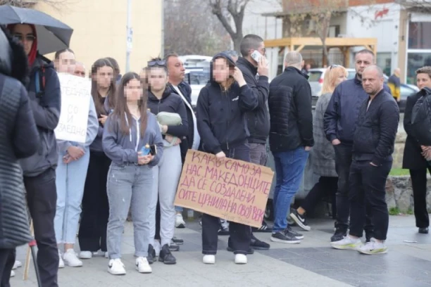 "POTRESENA SAM, NE MOGU DA SPAVAM..."! Stravična ispovest tinejdžerke koja je preživela DISKOTEKU SMRTI:  "Moji prijatelji su nastradali"!