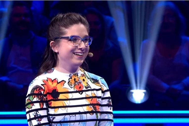 TARA (18) OSVOJILA MILION DINARA U SUPERPOTERI: Tragače je ostavila bez teksta, a Srbija ju je zavolela zbog HUMANOSTI!