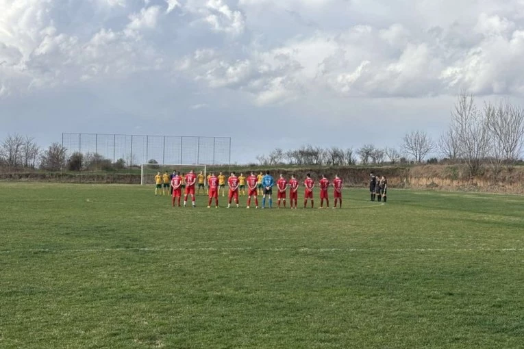 ISTORIJSKI DAN ZA KLUB I SELO: Šveđani gostovali u Vrtištu i time ispisali istorijske knjige! (FOTO GALERIJA)