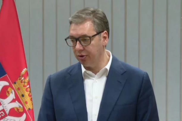 "OD PRELAZNE VLADE NEMA NIŠTA"! Vučić o opoziciji: "Bilo mi je zabavno da gledam kako sebi pucaju u noge"!