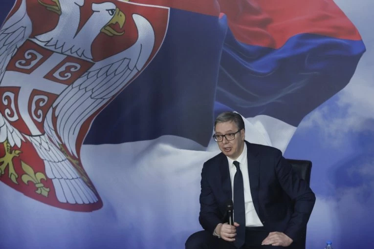 "NIJEDNA DRŽAVA TO MOŽE DA VAM DA"! Vučić pozvao mlade da se prijave za stambene kredite!