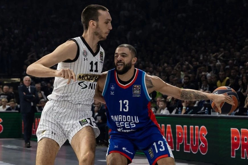 PARTIZAN NIJE DOBRO POČEO: Crno-beli će morati da se dobro oznoje za pobedu nad Efesom