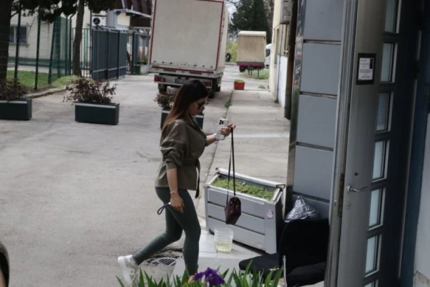 NASTAVLJAJU SE "ZVEZDE GRANDA" NAKON SMRTI SAŠE POPOVIĆA: Voditeljka prva stigla na Košutnjak!