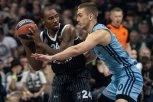 PARTIZAN SE MUČI SA "FENJERAŠEM": Šut ne ide crno-bele, bar je odbrana granitna