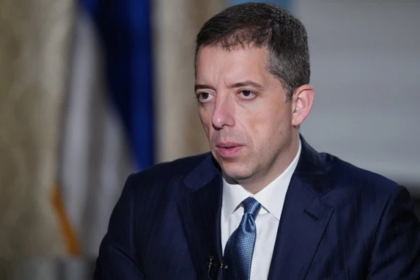 "GRUBO SE UMEŠALA U POLITIČKE ODNOSE U NAŠOJ ZEMLJI": Marko Đurić reagovao na dešavanja u Beču koje "IZAZIVA VELIKU ZABRINUTOST"
