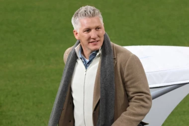 KAKAV ŠOK! Bastijan SKINUO BURMU i ispunio najluđe snove u hotelu! (VIDEO)