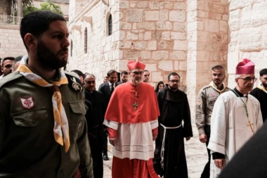 I PATRIJARH MEĐU KANDIDATIMA ZA NOVOG PAPU: Kardinal Pjerbatista Picabala u Svetoj zemlji služio misu za pokoj duše pape Franje