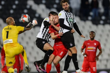 VELIKI PEH ZA PARTIZAN PRED TSC: Crno-beli ostali bez još jednog napadača!