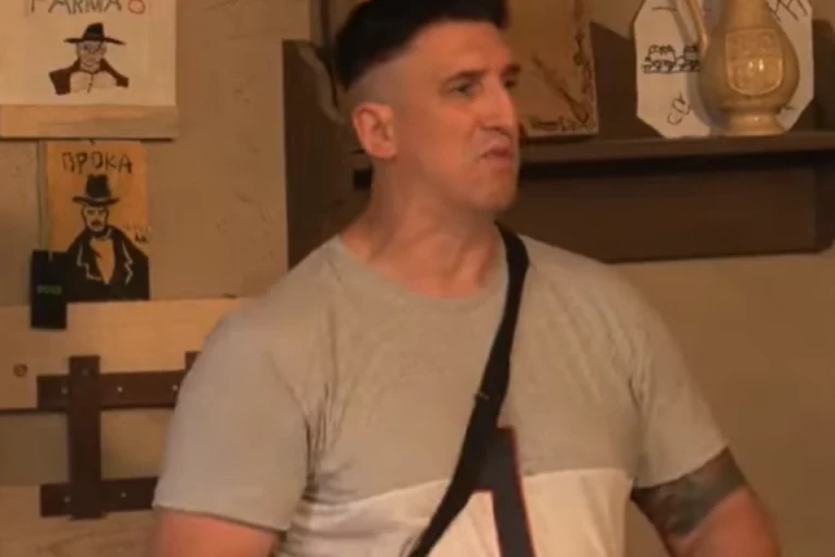 KRISTIJAN GOLUBOVIĆ PROMENIO IMIDŽ: Odlučio se za RADIKALNU promenu na svom izgledu - njegovi cimeri u ŠOKU!
