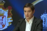 ČEKAJ, NE RAZUMEM! Ana Brnabić se hitno oglasila zbog snimka sa Terazija! Uradio čovek isto što oni mesecima rade svim građanima Srbije (VIDEO)