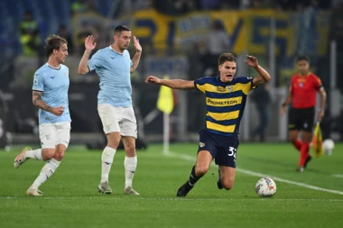 MLEKADŽIJE PROFITIRALE NA OLIMPIKU: Lacio zakomplikovao borbu za Evropu!