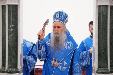 “POKUŠAVAJU DA STVORE JEDNU SVETSKU RELIGIJU, ALI TO ZA NAS PRAVOSLAVNE NIJE PRIHVATLJIVO”: Vladika Fotije upozorava na zamke ekumenizma