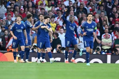 DA LI SE PREKIDA ČUVENO PROROČANSTVO? Arsenal poražen od Parižana i nastavio baksuzan niz!