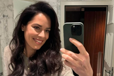 OGLASILA SE ANA IVANOVIĆ - LJUDI U SUZAMA! Njen novi snimak izazvao haos, pogledajte kaklo izgleda! (VIDEO)