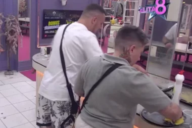 AU OVO ĆE JE ZABOLETI: Gastoz iza Anđelinih leđa PONOVO KOMUNICIRA sa Matorom - prizor će vas ŠOKIRATI! (FOTO)
