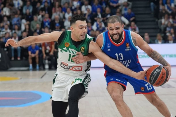 PROBUDIO SE KENDRIK NAN: Panatinaikos nakon drame vratio brejk Efesu, na korak su od fajnal fora!