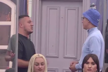 GASTOZ NASRNUO NA PEJU! Demolirao ga UŽIVO u programu - HITAN PREKID!
