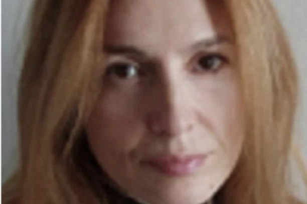 ĆERKA prijatelja Milana iz Žikine dinastije udata je za TATINOG kolegu: Zajedno su radili u pozorištu, a evo kako ona izgleda danas!