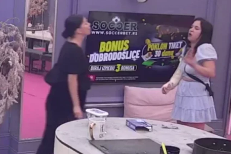 POTPUNI HAOS U CIK ZORE! Aleksandar Nikolić doživela pomračenje zbog DETETA!