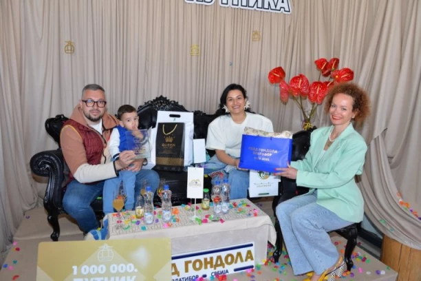 ZA OVAKVU NAGRADU JOŠ NISTE ČULI: Dobili milion besplatnih vožnji na goldoli! (FOTO)