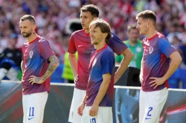 IMA MILIONE, A TAKO SE PONAŠA! Isplivao snimak hrvatskog fudbalera, navijači GRME u komentarima! (VIDEO)