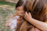 ĆERKA NIKAD NIJE LIČILA NA MENE, A KADA JE PORASLA SHVATIO SAM NEŠTO STRAŠNO! Posle DNK testa usledila je još jezivija istina - ovog nema ni u noćnim morama!