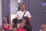 GASTOZ BRUTALNO IZVREĐAO SANJU: Bez dlake na jeziku joj SASUO SVE U LICE - ona ZANEMELA! (FOTO)