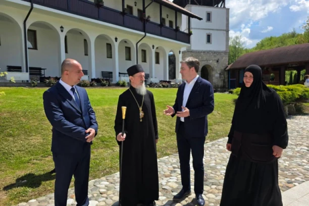 DRŽAVA POMAŽE OBNOVU JEDNE OD NAŠIH NAJVREDNIJIH SVETINJA: Novi krov za Belog anđela i lice Svetog Save