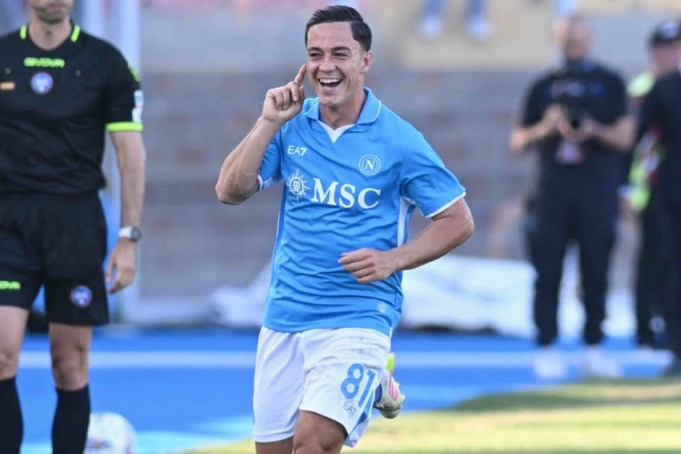 SKUDETO BLIZU VEZUVA: Napoli korača ka tituli!