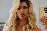 JOVANA JEREMIĆ NAKON RASKIDA PRVI PUT NA EKRANU: Voditeljka u BELOM MINIĆU, svi gledaoci zapazili JEDAN DETALJ! (FOTO)