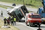 PUNI OPERACIONI STOLOVI, MEĐU HOSPITALIZOVANIMA IMA I DECE! Trećina putnika povređenih u brutalnoj nesreći na hrvatskom auto-putu ima teške povrede (FOTO)