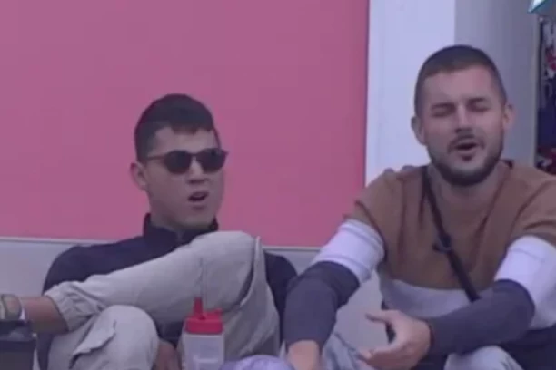 SNIMAK KOJI KIDA DUŠU IZ ELITE! Gruja i Peja pokazali pravo lice, OVE reči odzvanjaju imanjem!