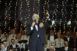 POKOJNI TOZOVAC BI BIO PREPONOSAN! Unuka muzičke legende se udaje, EVO KO JE MLADOŽENJA!