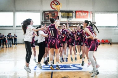TREĆA GODINA - ISTI ŠAMPION: Juniorke Mege srušile Zvezdu za titulu najboljih u Srbiji! (FOTO)