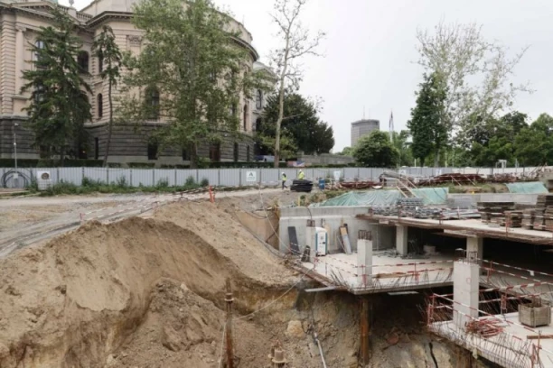 NOVA PARKING MESTA VEĆ OD 1. SEPTEMBRA: Izgradnja podzemne garaže u Vlajkovićevoj teče po planu