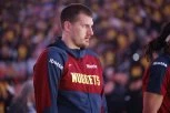 NJIH DVOJICA SU DVA RAZLIČITA SVETA: Nikola i Šaj u centru pažnje - stajlinzi o kojima se pripoveda! (VIDEO)