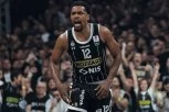 STERLING BRAUN JE VEĆ JEDNOM BIO NAPADNUT: Tada su NJEMU razbili flašu o glavu! (VIDEO)