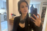NAŠA PEVAČICA (32) U VEZI SA DUPLO STARIJIM: Novom objavom ZAPALILA društvene mreže, usledila lavina komentara! (FOTO)