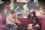 "DOVOLJNO JE DA OBJAVIMO MOJE SLIKE SA BANANAMA": Anđela odlučila da unovči svoje eksplicitne snimke?! Gastoz zanemeo od šoka!