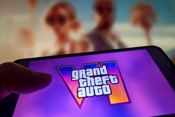 MIŠIĆAVI IZMIŠLJENI LIK ZALUDEO CEO SVET! Muškarci 12 godina čekaju na GTA 6, a zbog novog trejlera ženama KLECAJU KOLENA! (VIDEO)