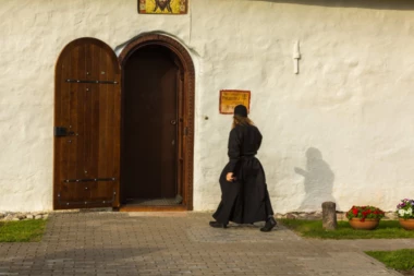 SUSRET SA MITROPOLITOM AMFILOHIJEM MU JE PROMENIO ŽIVOT: Kolumbijac prešao u pravoslavlje, zamonašio se i dobio NESVAKIDAŠNJE ime