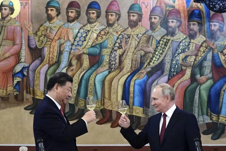 SI ĐINPING STIGAO U MOSKVU: Putin ga imenovao za glavnog gosta (VIDEO)